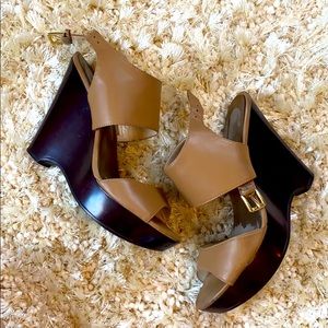 Nine West Woodlike Wedge Heels Sz 7 1/2